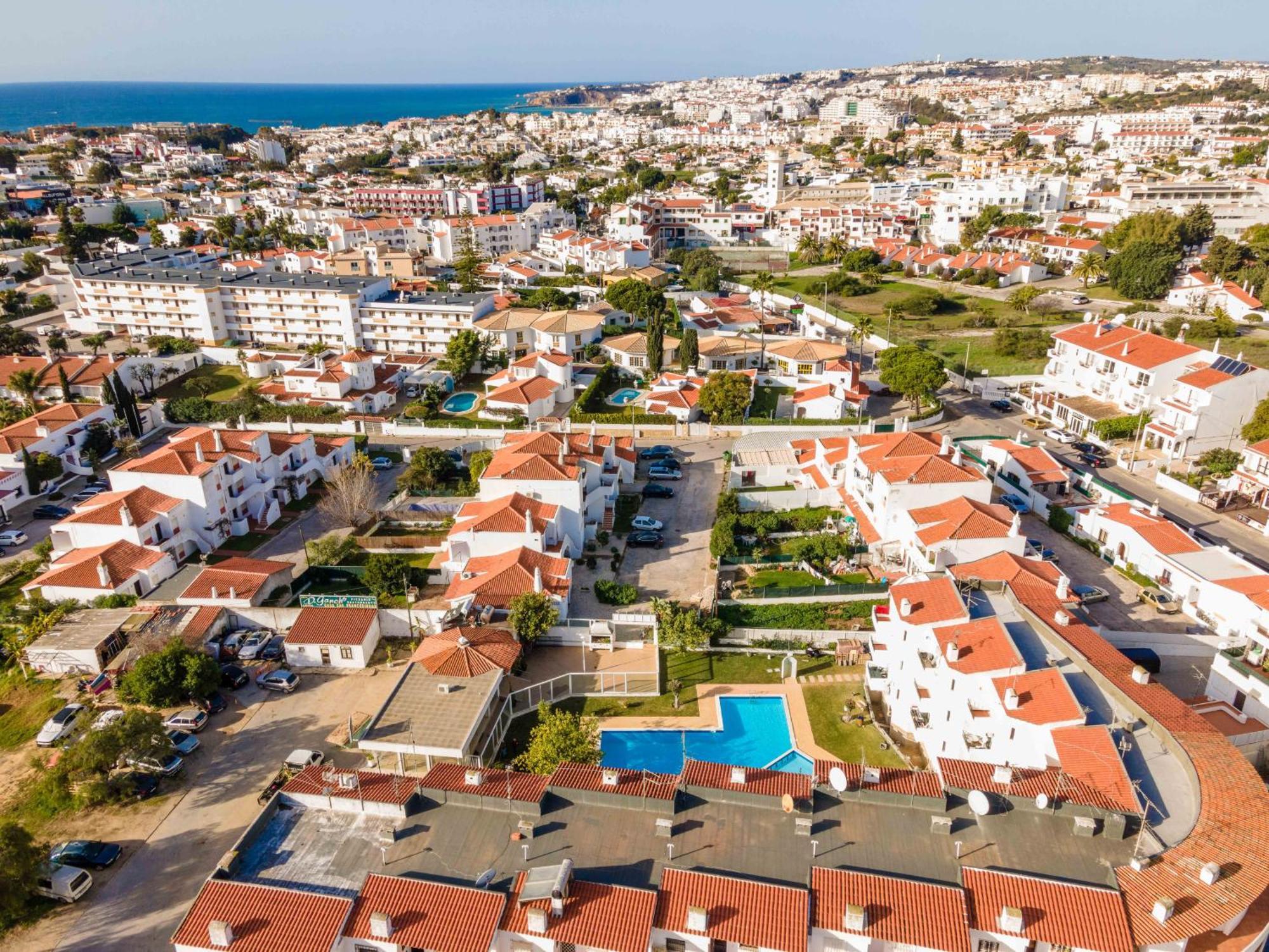 Santa Eulalia 2-Bedroom Apartment - Swimming Pool - Wifi Albufeira Eksteriør billede